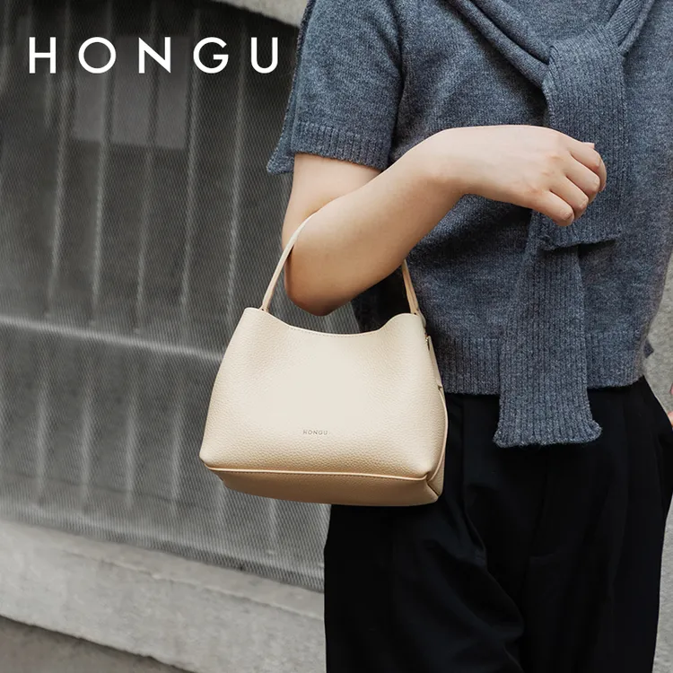 HONGU/红谷时尚新款女士真皮简约手提单肩水桶肩包女包包H5145840