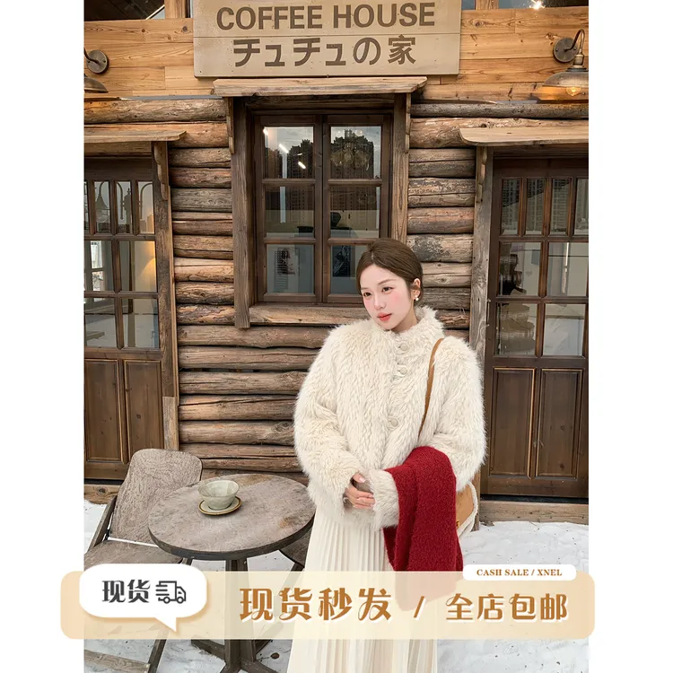 陳文文xenl【漫雪冬日】冬保暖仿狐狸毛显瘦毛绒夹棉外套4PC8922