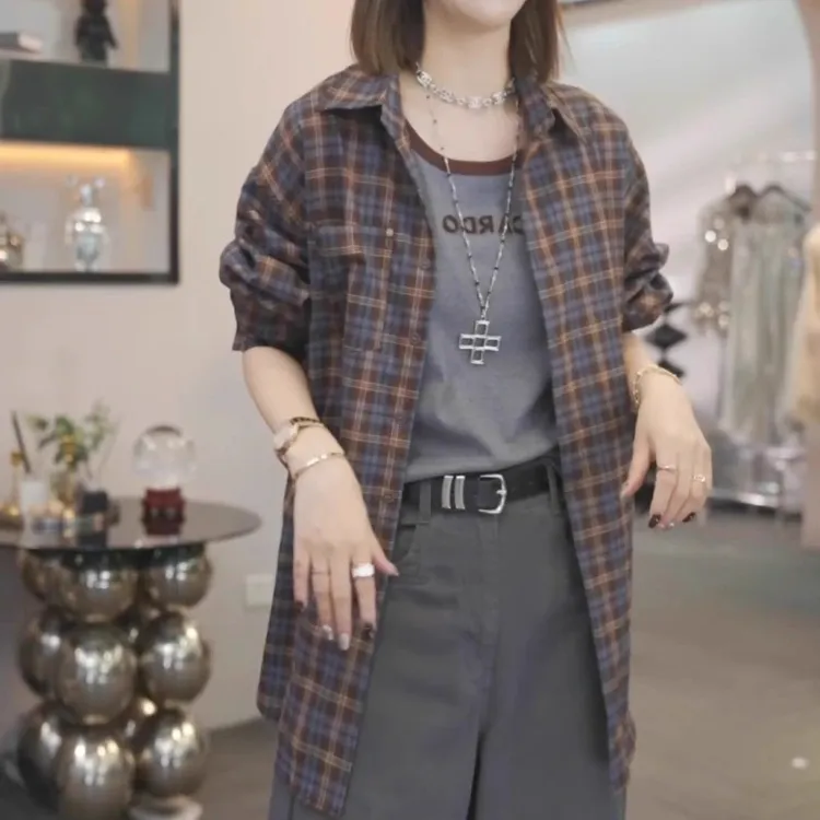 韩版复古格子长袖衬衫女秋季新款胖MM大码女装宽松显瘦中长款上衣