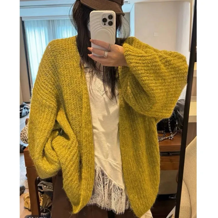 早秋新款慵懒风宽松中长款毛衣温柔百搭针织开衫女