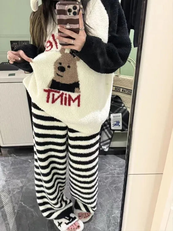 【小鱼专属】可爱小熊睡衣女秋冬季新款加绒半边绒保暖家居服可外穿