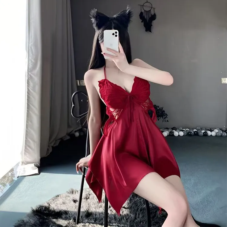 蝴蝶翩翩【80-135斤】爆款无袖冰丝性感吊带睡裙蕾丝睡袍韩版网红女