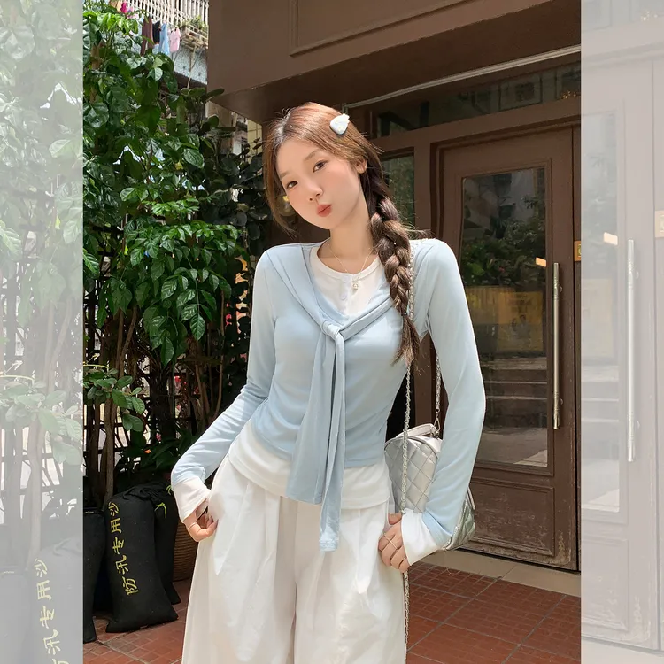 正肩蓝色假两件带披肩胖mm纽扣门筒拼接长袖修身上衣女MM