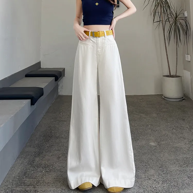 蜜蜜穿搭米白色微喇叭牛仔裤女士2025年秋季新款垂感阔腿拖地裤子