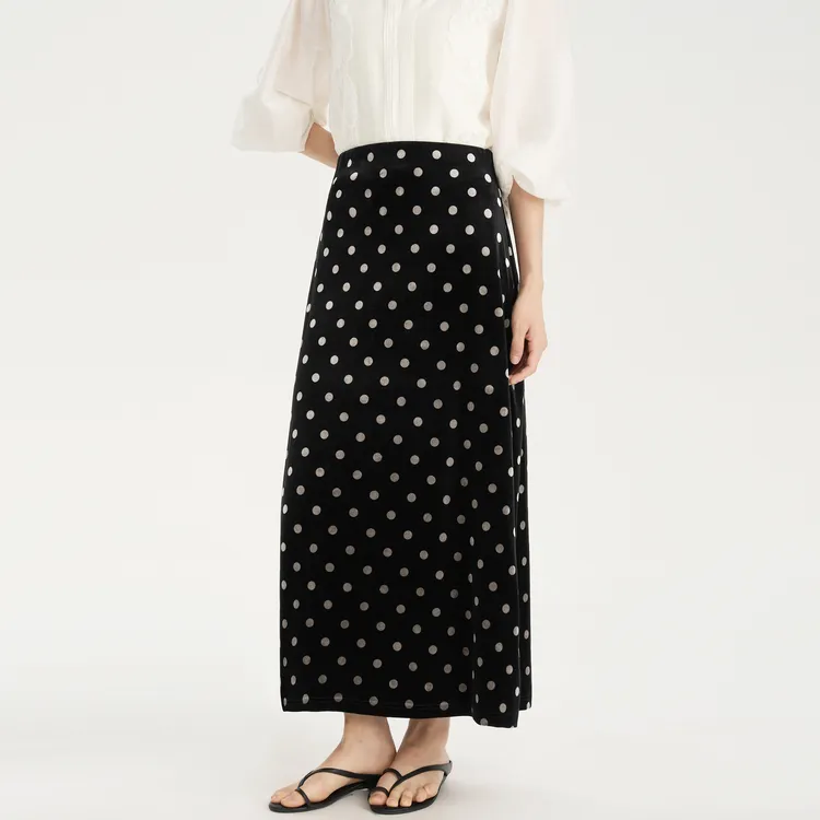 张小某梨形定制时尚洋气出游服装女松紧腰丝绒波点半身裙 2065