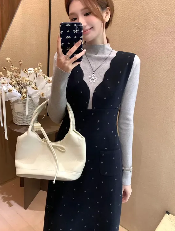 【芝士Cheese】律政佳人 秋冬季复古印花波浪磨毛毛呢加厚连衣裙