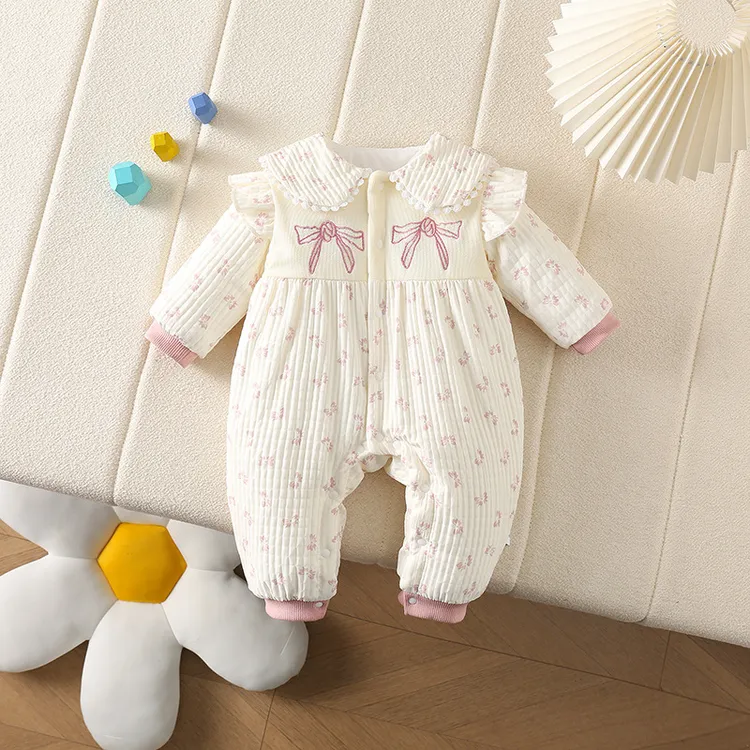 婴儿衣服秋冬装加厚外套新生女宝宝夹棉连体衣公主薄棉哈衣外出服