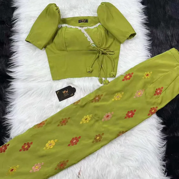 景颇服饰成品套装