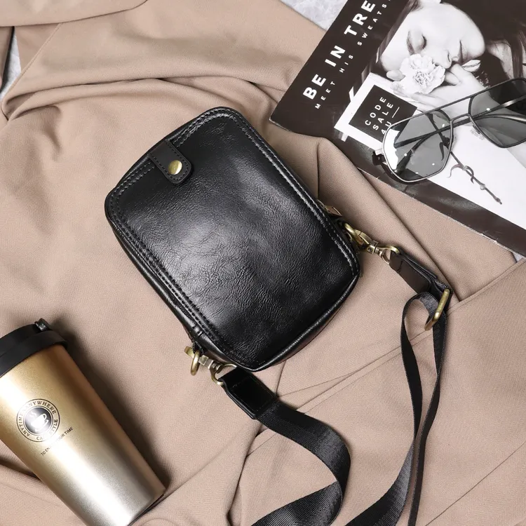 2025户外韩版潮流男单肩包手机包休闲日韩斜挎小包迷你手机运动包