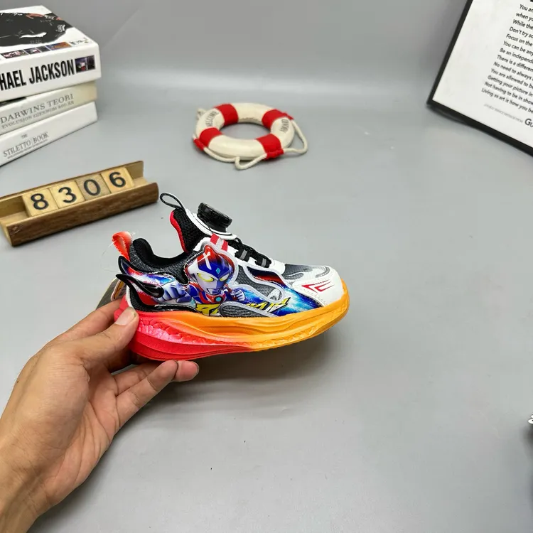 透气童鞋、网面耐磨 、运动、休闲鞋