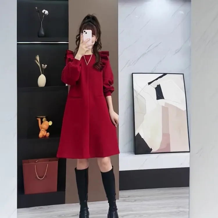 大码女装秋冬新款气质外穿针织毛衣打底衫胖mm红色显瘦中长连衣裙