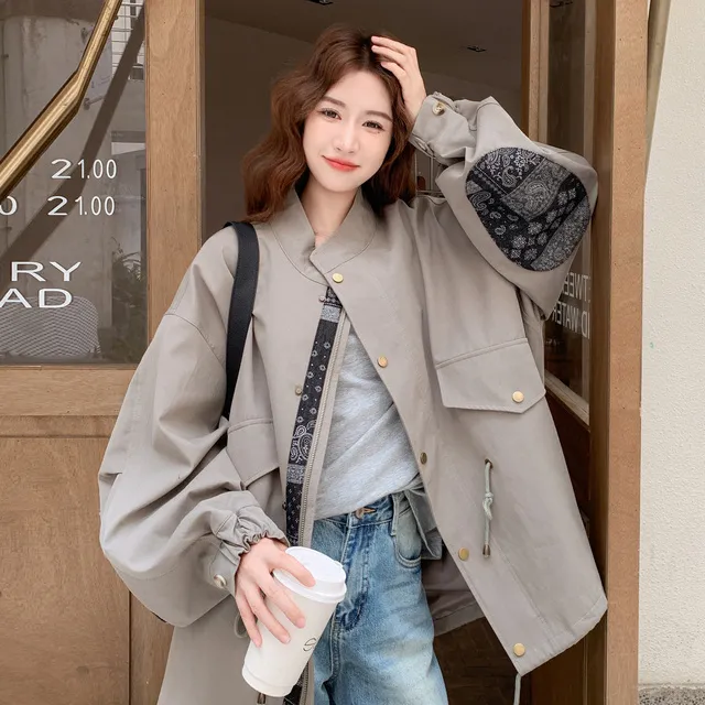 灰色巨好看拼接松弛感工装风衣女秋季2025新款休闲气质中长款外套
