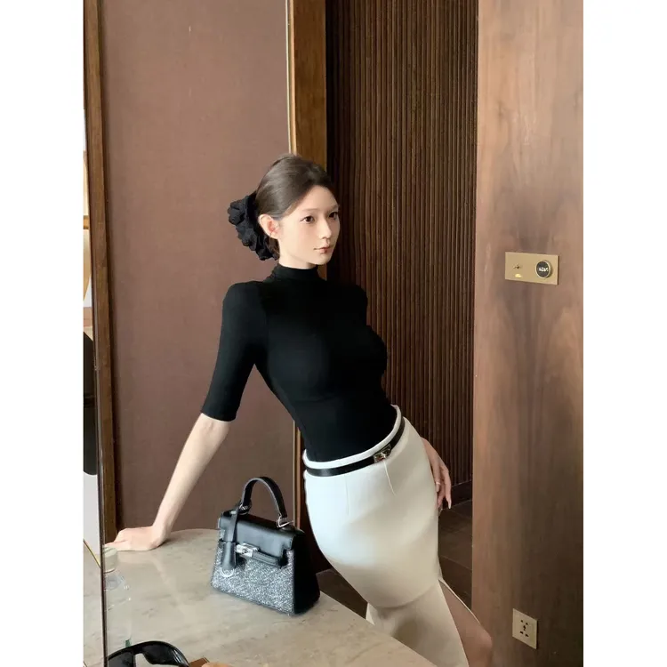 早秋纯色半高领修身中袖T恤女+气质开叉包臀半裙两件套
