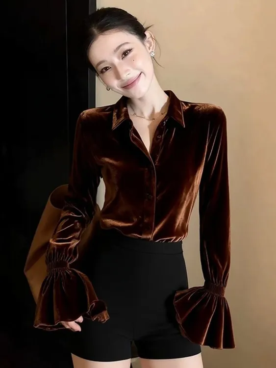 冬季高端欧货洋气超好看独特漂亮设计感小众不撞款咖色丝绒衬衫女