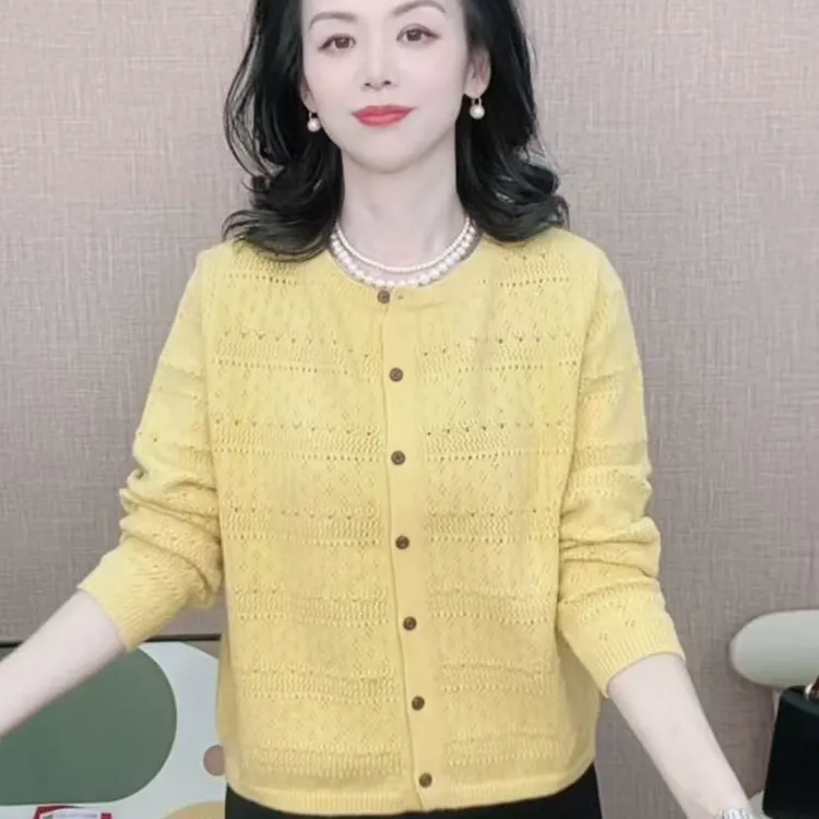 秋季女装新款气质百搭镂空提花纯色圆领长袖毛针织开衫女