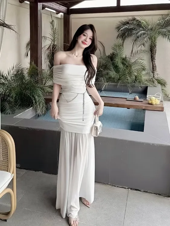 法式气质一字肩白色网纱连衣裙性感褶皱拼接设计修身显瘦包臀长裙