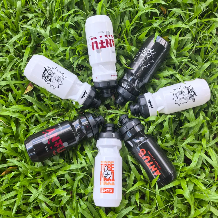 新品起量有赠品AnTu骑行水壶运动水杯挤压公路山地自行车水壶