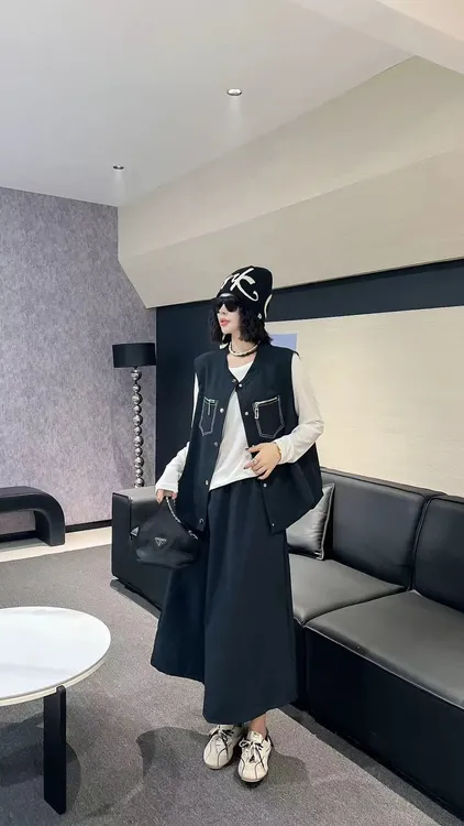 2025早秋休闲韩版时尚套装黑色休闲风宽松显瘦套装2673
