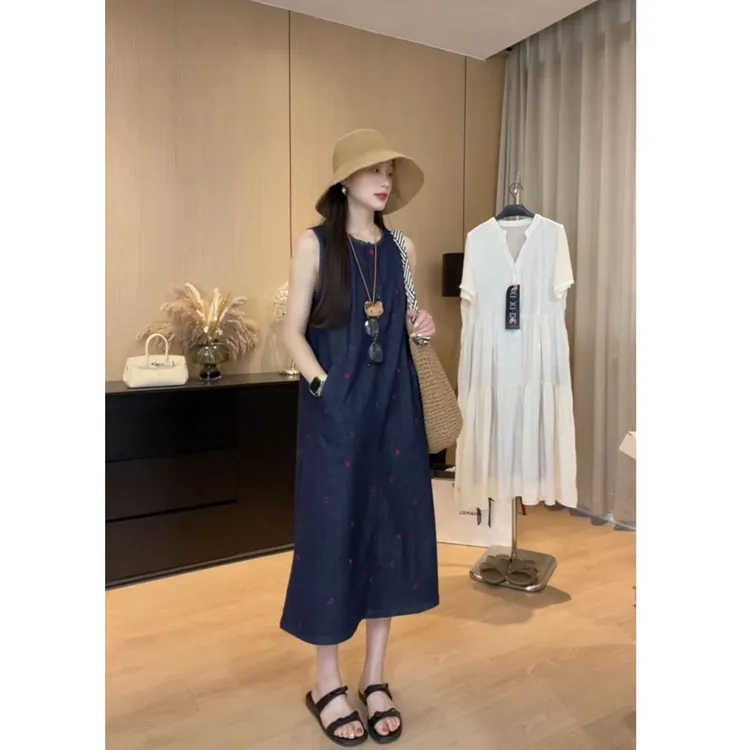 法式复古爱心刺绣连衣裙女2025年夏季新款设计感超好看宽松背心裙