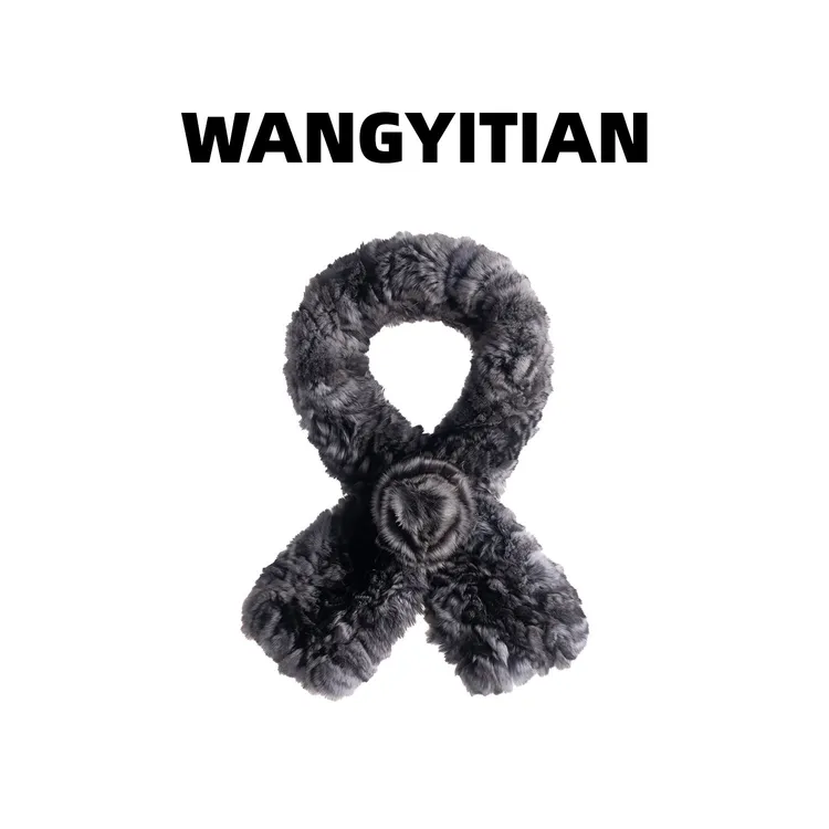 王一甜 tian｜秋冬龙猫水貂围脖