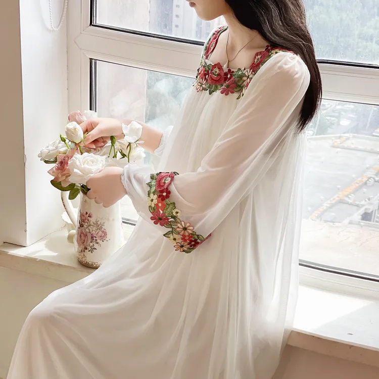 睡裙女2025年春秋季新款方领网纱莫代尔公主风法式宫廷睡衣家居服