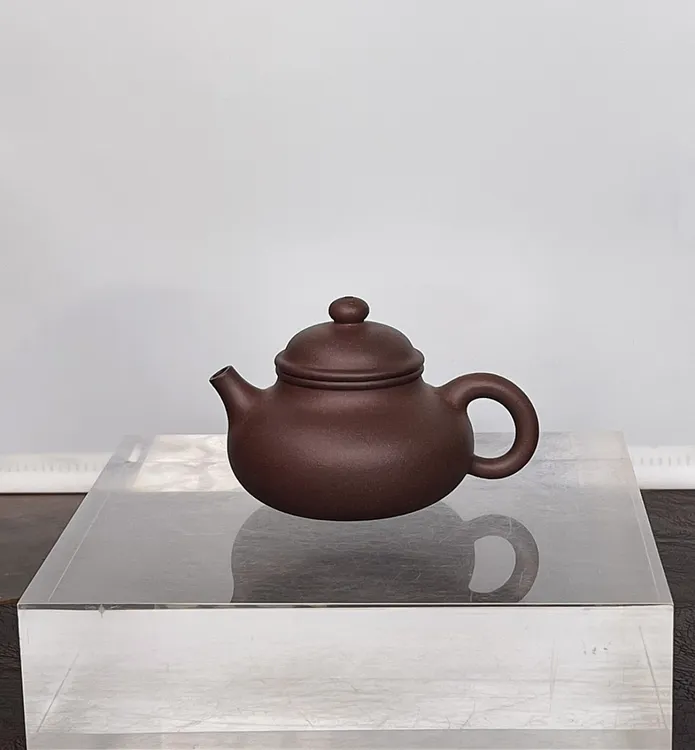 容天壶，160毫升，底槽清泥料，半手工精工作品