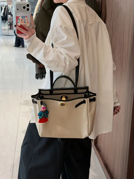 进口面料廓形超细灯芯绒白衬衣  J25CX713