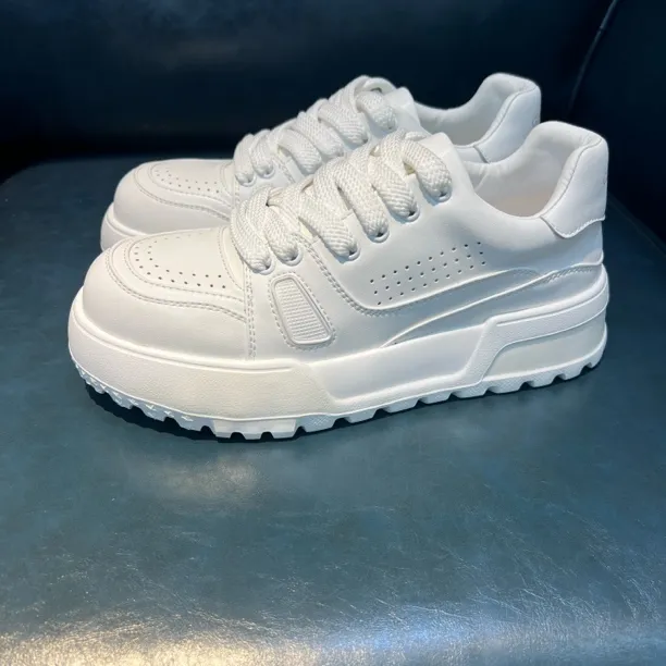 百搭时尚男士休闲板鞋四季春秋夏季小白鞋鞋子潮鞋厚底潮流韩版