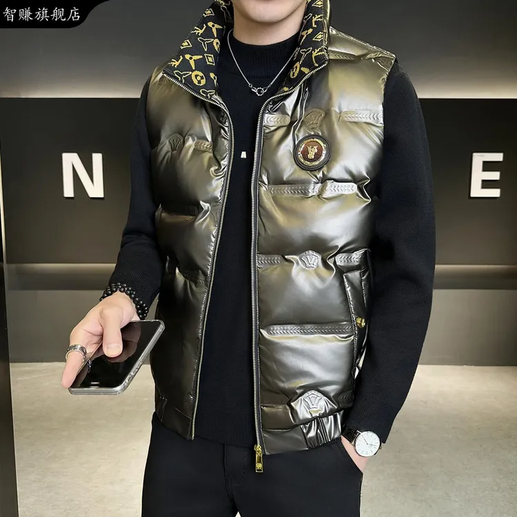 2025年冬季新款男士羽绒马甲时尚潮流百搭休闲白鸭绒外套轻薄保暖