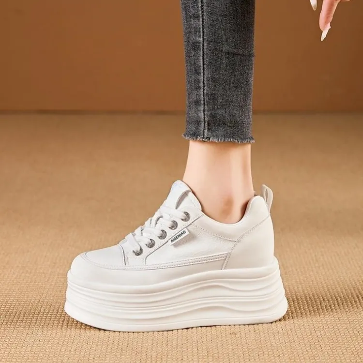 小白鞋女2025厚底白色板鞋小个子内增高女鞋子ZX