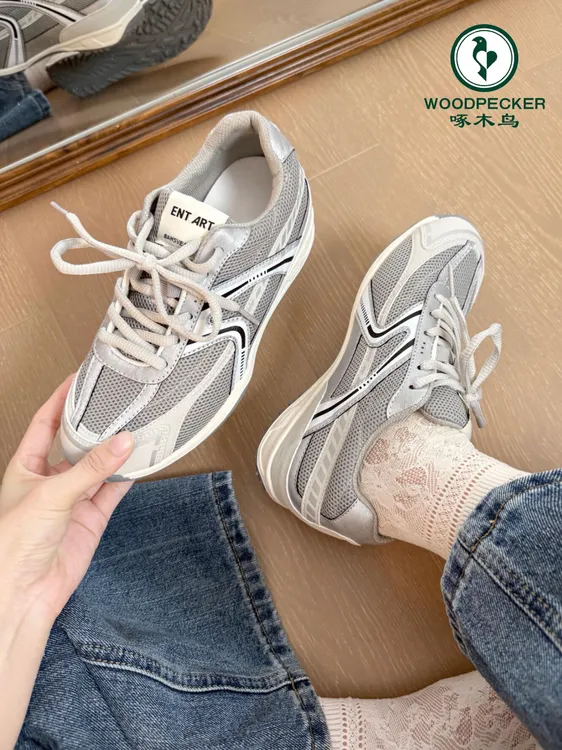 啄木鸟复古厚底德训鞋女2025秋季新款透气百搭户外休闲阿甘运动鞋