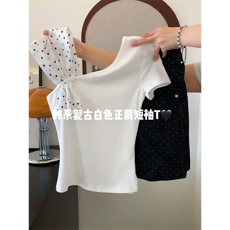 设计感韩系白色波点斜肩短袖T恤女夏季独特别致小众绝美漂亮上衣