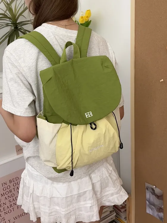 大容量撞色拼接小众森系百搭潮流简约休闲轻便时尚手提双肩包包