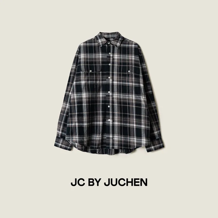 M1U系文艺蓝白格扭扭领色织磨毛棉贴袋宽松长袖衬衫 FW104009-195