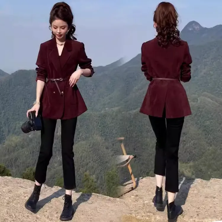 灯芯绒西装外套女冬季新款洋气质宽松显瘦百搭双排扣夹棉西服上衣