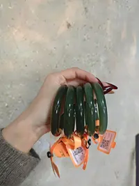 【尚品】天然和田玉湖水手镯拍一发一多样性发货