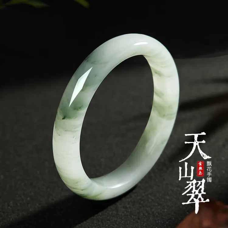 手镯时尚绿色女士加宽玉镯子飘绿天然浅绿百搭冰透精美手镯玉