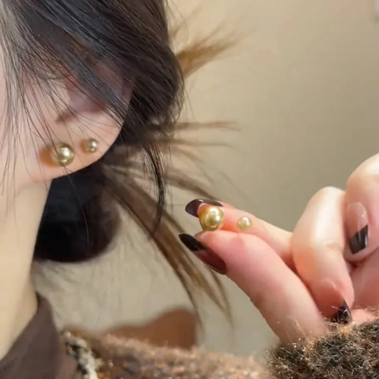 2025新款爆款茶金珍珠耳环女轻奢小众气质高级感经典百搭耳钉