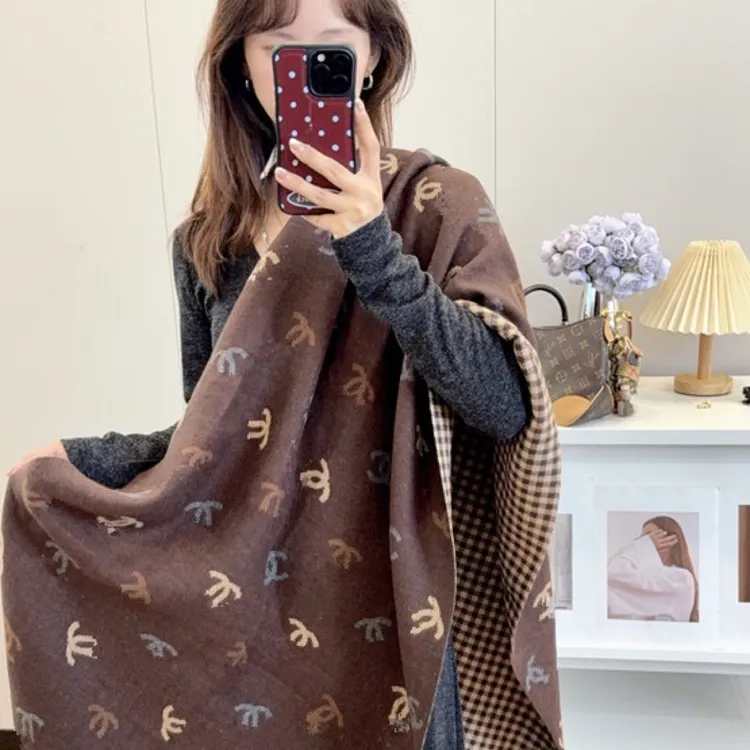 5色；仿羊绒围巾女双面双戴字母千鸟格流苏披肩百搭保暖围脖