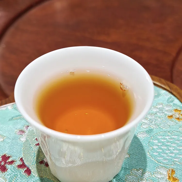 广西昭平2025秋尾高山红茶香气高扬持久汤色红艳明亮滋味甜醇顺滑