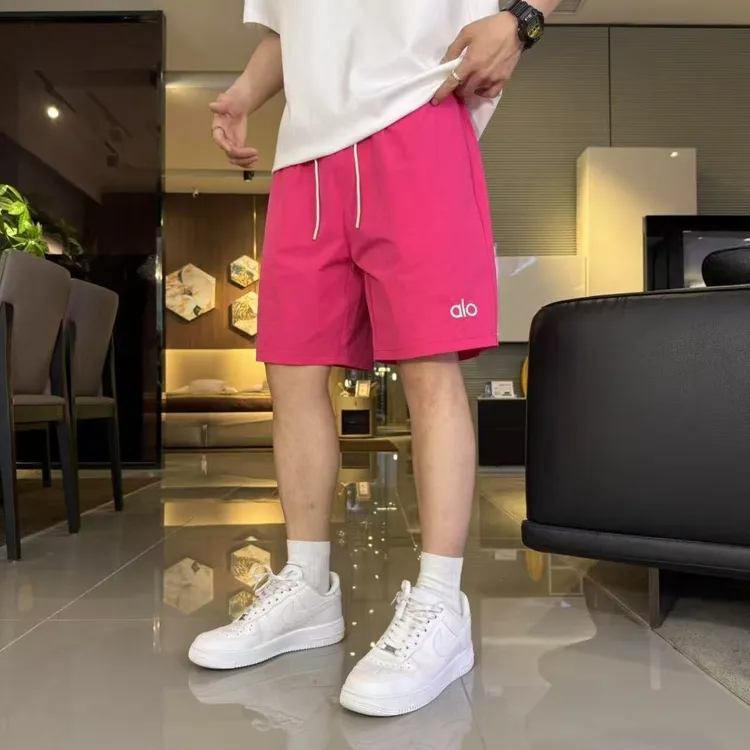 2025美式夏季新款运动短裤宽松透气百搭潮流五分裤时尚简约男士