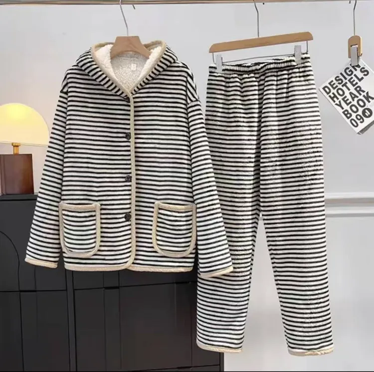 【工厂直销】巨厚加绒条纹法兰绒睡衣连帽男女款大码外穿家居服套装