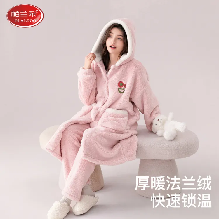 帕兰朵法兰绒女款睡袍秋冬季保暖珊瑚绒连帽浴袍甜美中长款家居服
