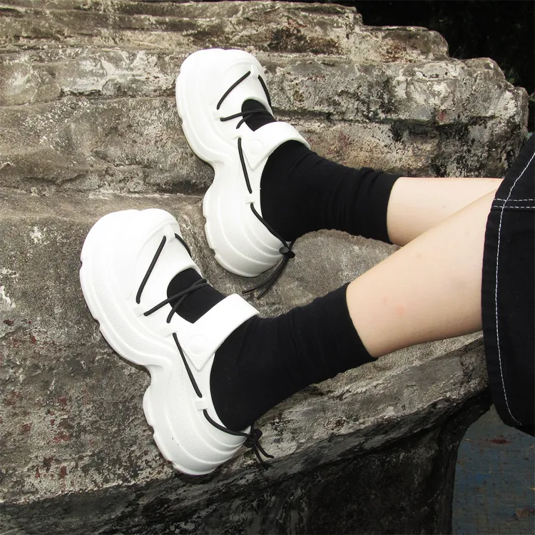 细细条 时尚ins新款街头风系带半拖鞋夏季厚底增高创意女士洞洞鞋