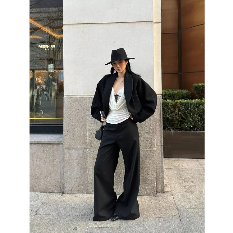 2026春季新款时尚黑色翻领宽松毛呢短外套女配显瘦高腰休闲裤套装