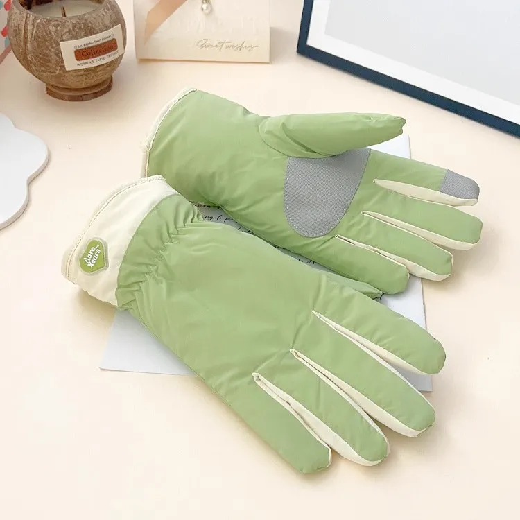 冬季保暖加厚韩系可爱学生触屏户外防滑防水开车骑行女士骑车手套