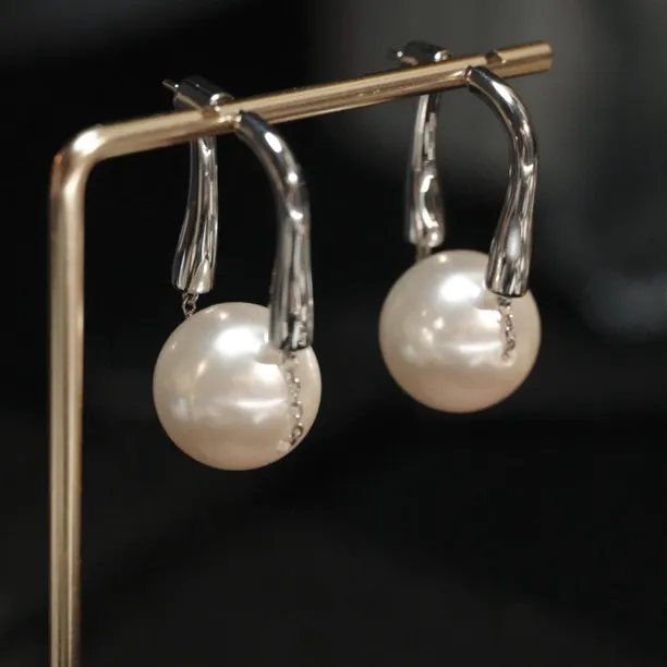 铜合金耳饰 A443法式秋冬女人百搭气质优雅女神时尚简约耳环