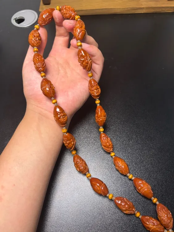 十八罗汉橄榄核手串男士白领脖挂招财纳福解压神器毕业款鸡血