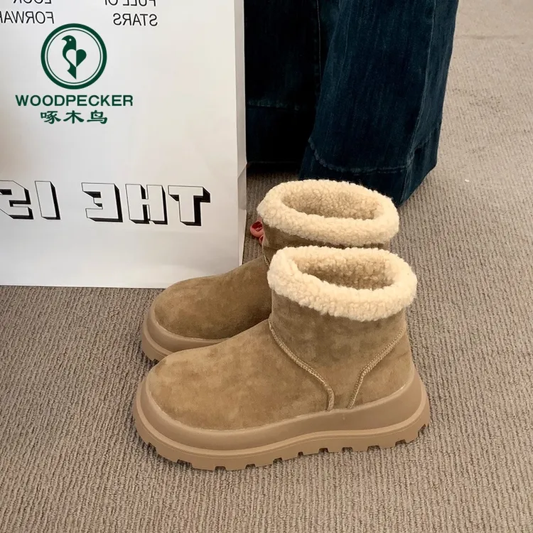 啄木鸟厚底增高雪地靴女款2025新款秋冬加绒外穿保暖面包勃肯棉鞋