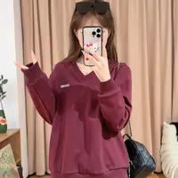 83599余小鱼 【学院卫衣】两色胸前字母刺绣V领套头长袖卫衣女装